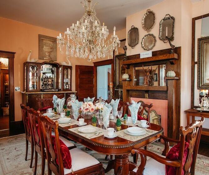 مبيت وإفطار Nine Columns