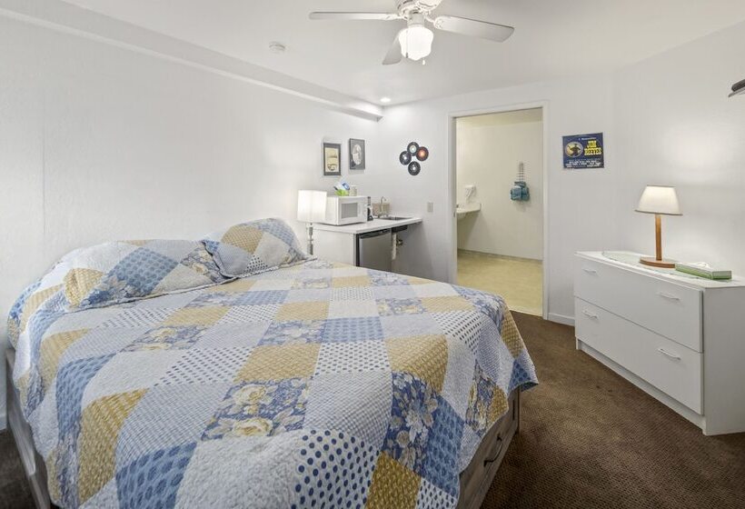 ベッドアンドブレックファースト The 10th Green Inn