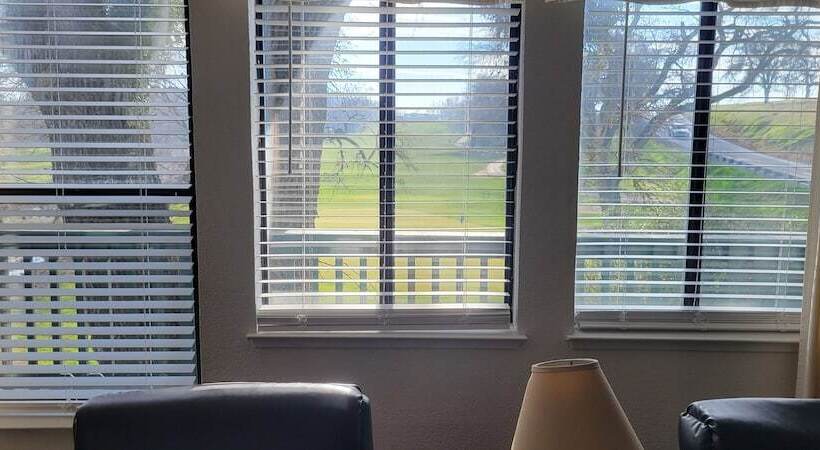 ベッドアンドブレックファースト The 10th Green Inn