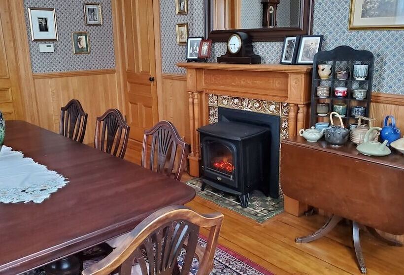 צימר The Lark & Loon Inn