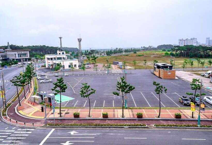 Boryeong Wifi Condo Pension