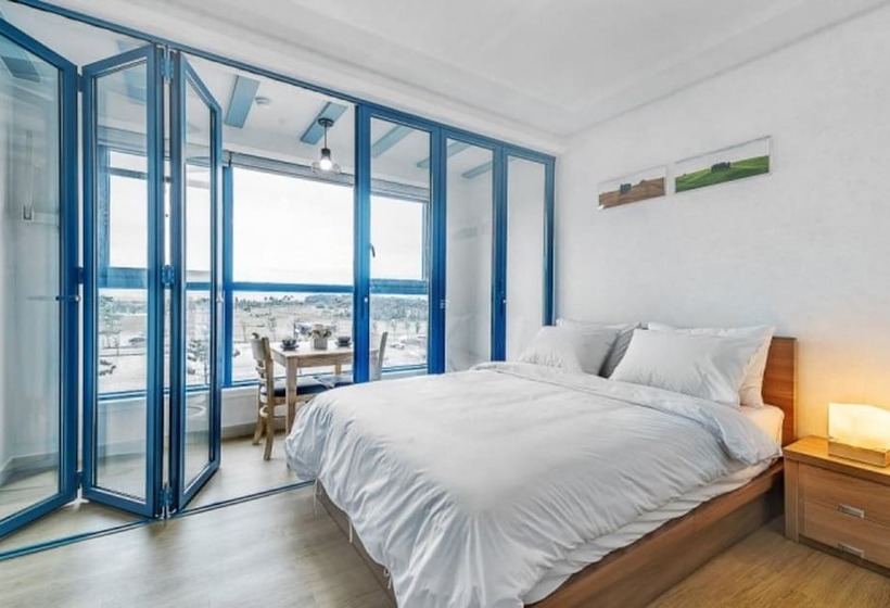 Boryeong Wifi Condo Pension