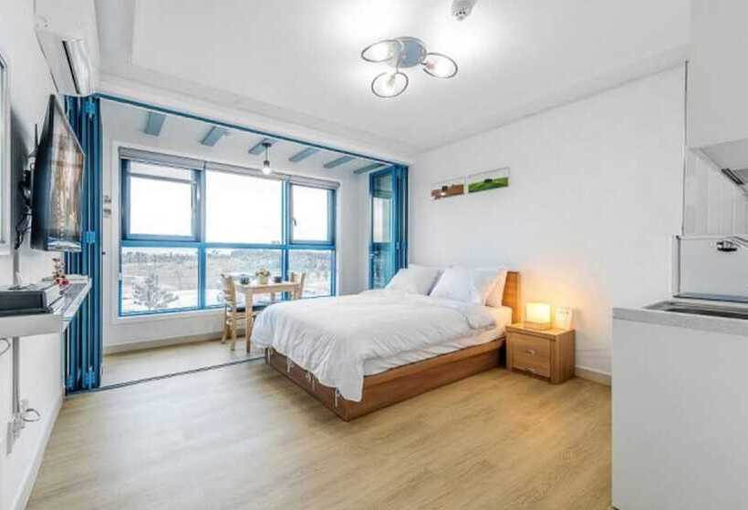 Boryeong Wifi Condo Pension