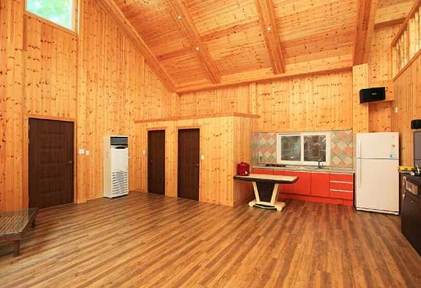 Cheongju Chujeonggol Pension