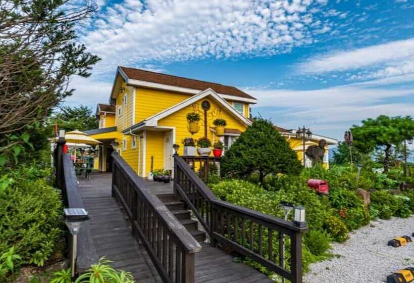 Cheorwon Kerensia Pension