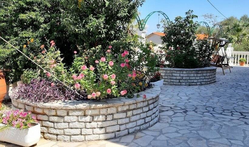 בית מלון כפרי Apartments Corfu Sun Sea Side