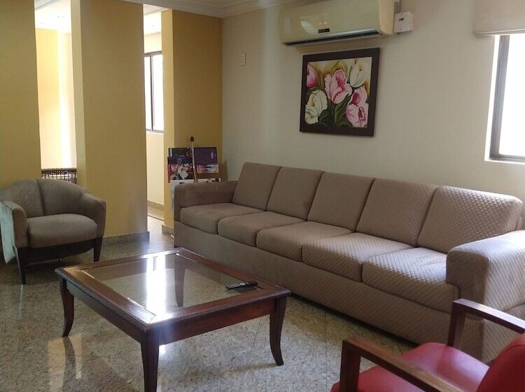 Crystal Plaza Hotel Marista