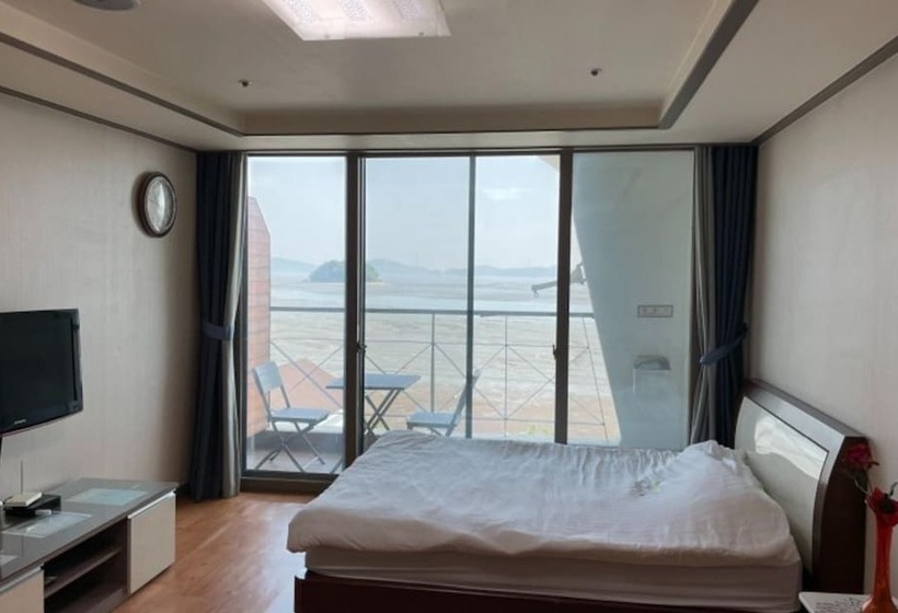 Daebudo Ocean Ville Pension