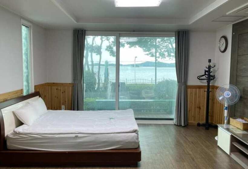 Daebudo Ocean Ville Pension