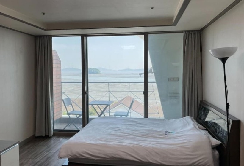 Daebudo Ocean Ville Pension