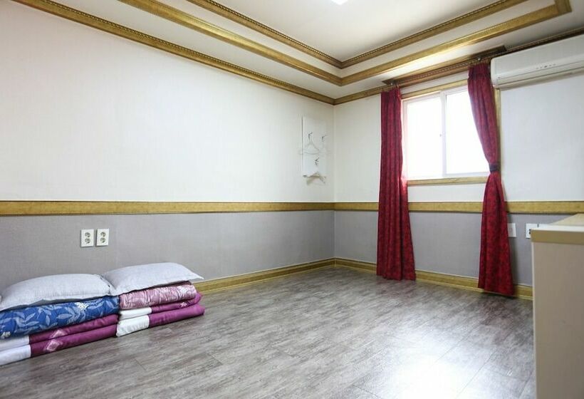 Donghae Daemyung Motel