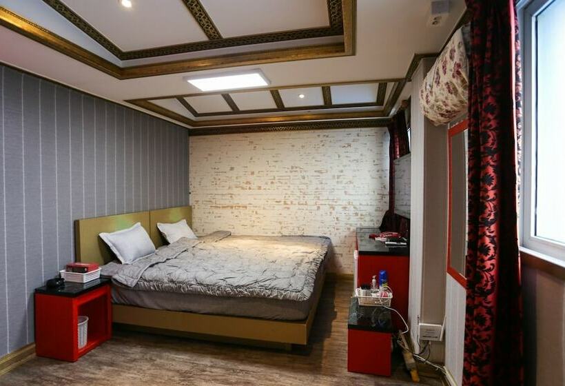 Donghae Daemyung Motel