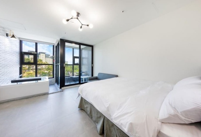 Gangneung Nishi Spa Pension