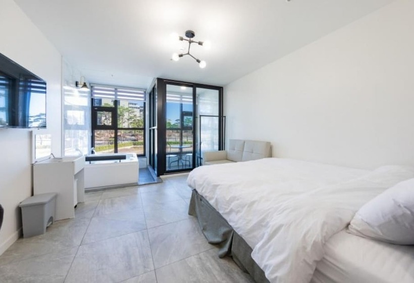 Gangneung Nishi Spa Pension