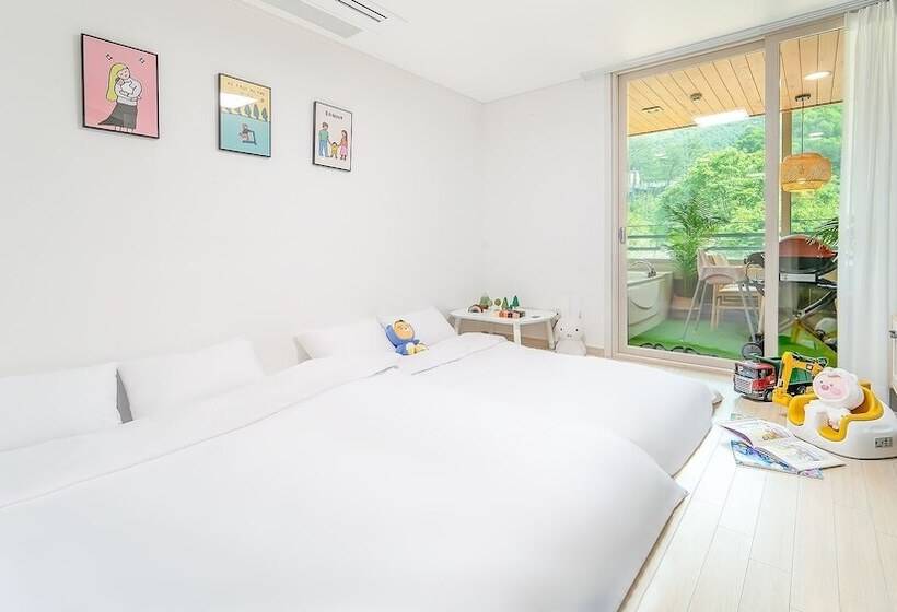 Gapyeong Gonggam Kid Gajok Seupa Gyegok Pension