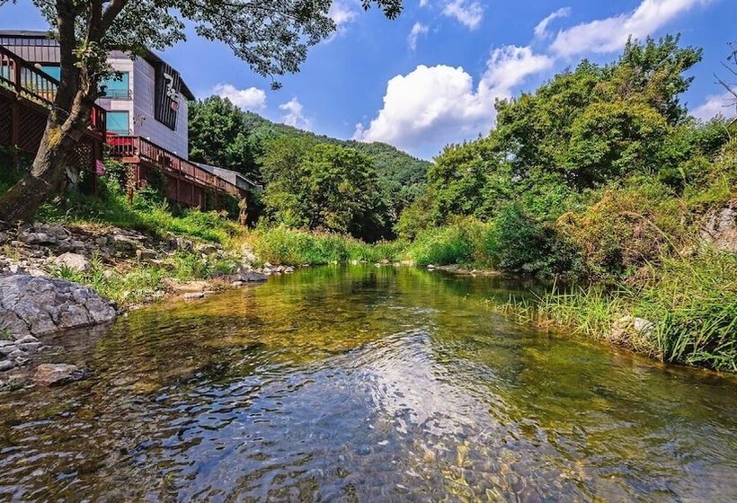 Gapyeong Gonggam Kid Gajok Seupa Gyegok Pension