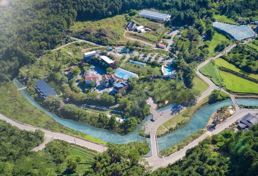 Gapyeong Himong  Aegyeon Kids Pension