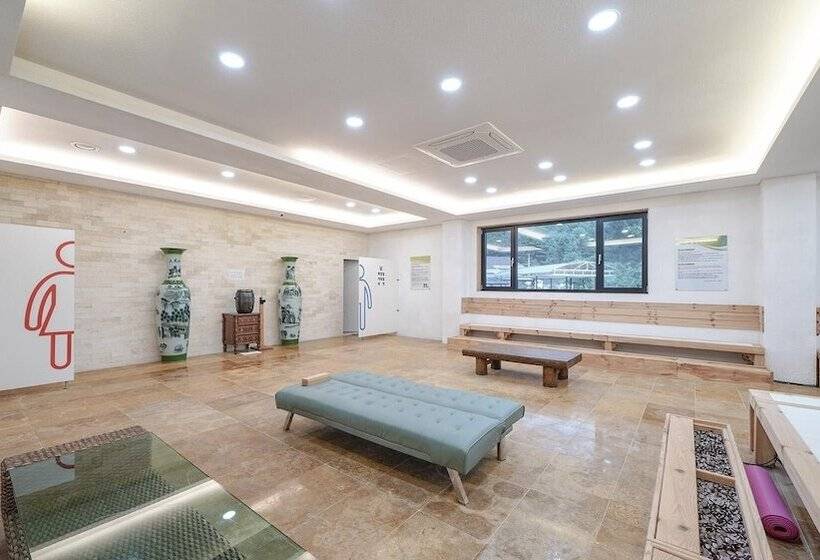 Gapyeong Himong  Aegyeon Pension