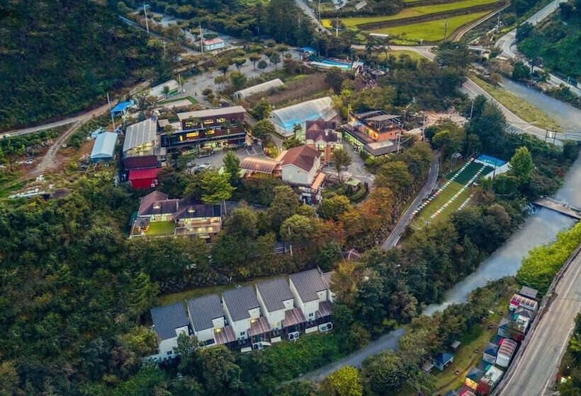Gapyeong Himong  Aegyeon Pension