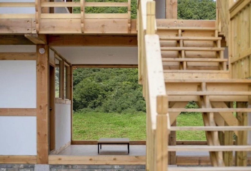 Gyeongju Gampo Byeolbit Hanok Pension