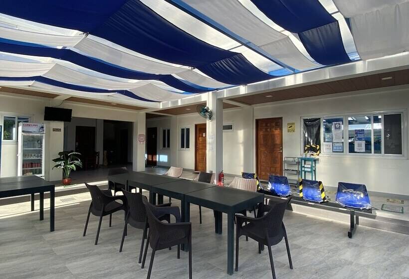 Hip Nautic Beach Resort By Cocotel