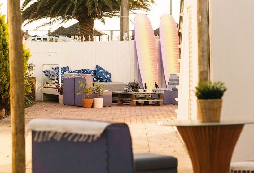 Hospedium República Surf House Hostel
