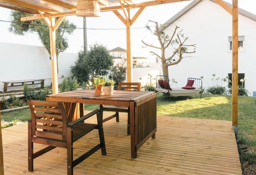 Hospedium República Surf House Hostel