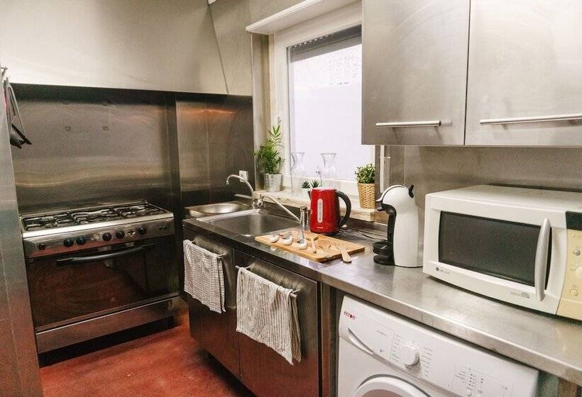 Hospedium República Surf House Hostel