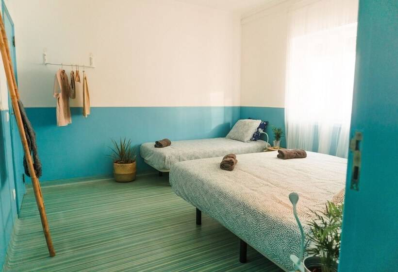 Hospedium República Surf House Hostel