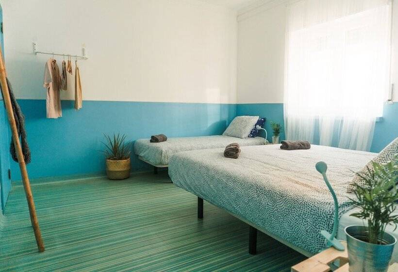 Hospedium República Surf House Hostel