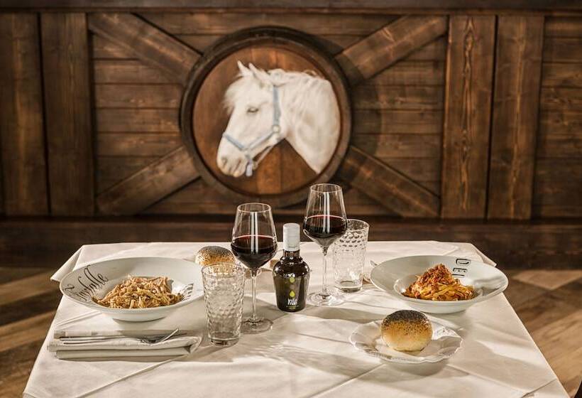 客栈  Podere Val D Orcia   Tuscany Equestrian