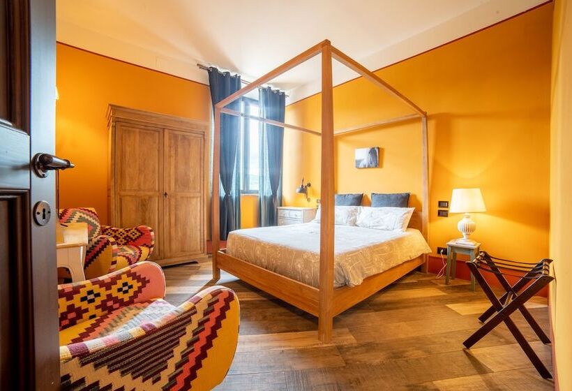 פונדק Podere Val D Orcia   Tuscany Equestrian