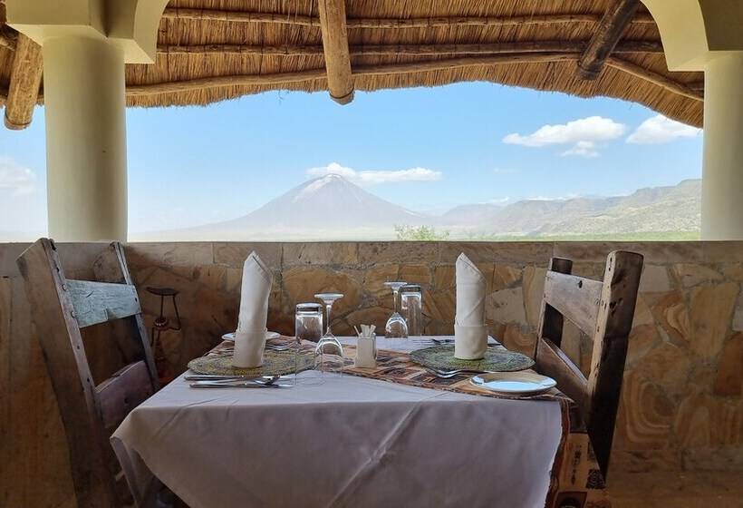 ホテル Africa Safari Lake Natron Camping