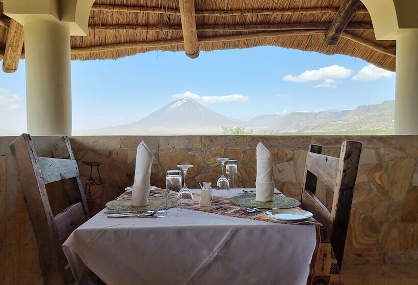 ホテル Africa Safari Lake Natron Camping