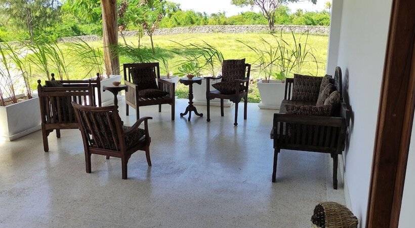 בית מלון כפרי Amani Villas Nature Retreat