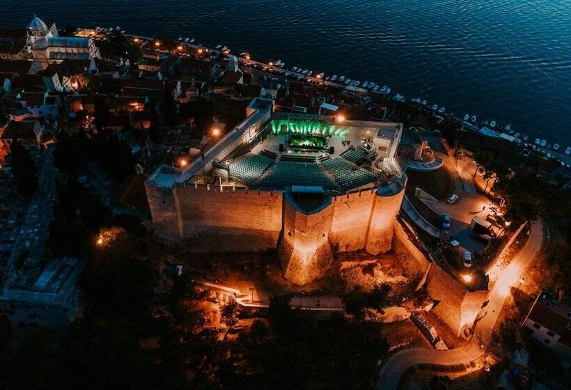 Armerun Heritage Hotel & Residences