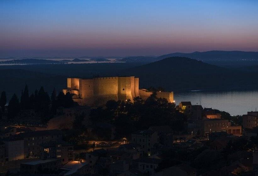 Armerun Heritage Hotel & Residences