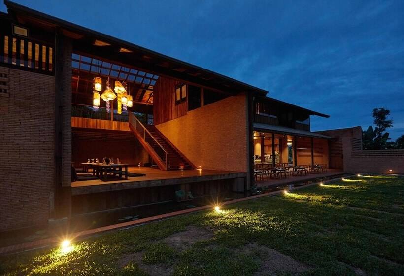 Hotel Athita The Hidden Court Chiang Saen