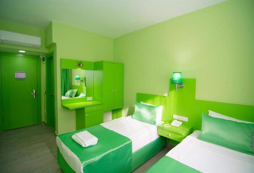 ホテル Avlion Boutique