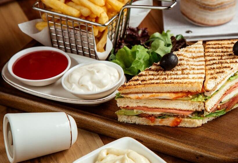 فندق Bloom   Golf Course Road