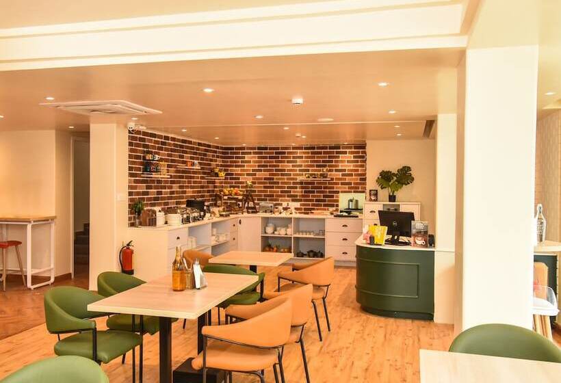 فندق Bloom   Golf Course Road