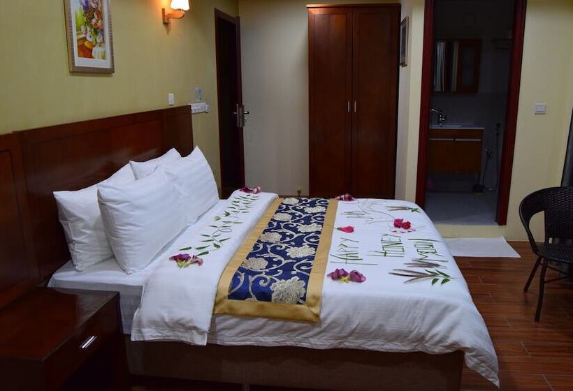 Blue Wave Hotel Maldives