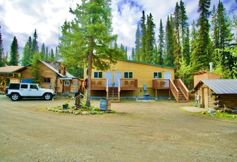 فندق Carlo Creek Cabins