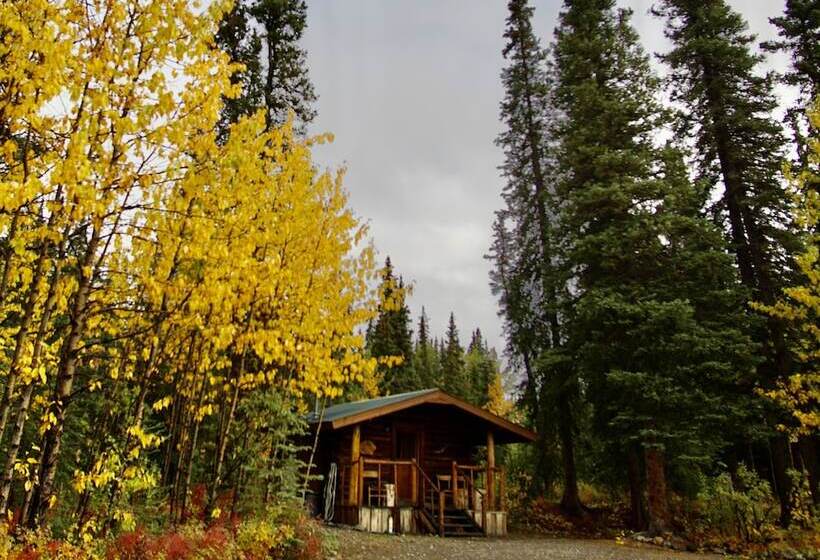 فندق Carlo Creek Cabins