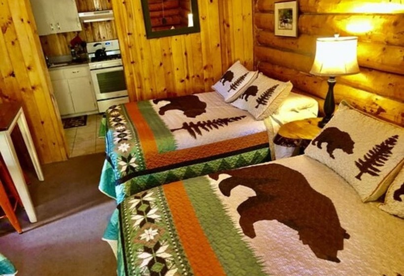 فندق Carlo Creek Cabins