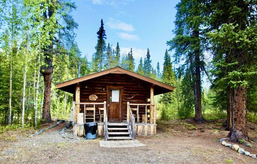 فندق Carlo Creek Cabins