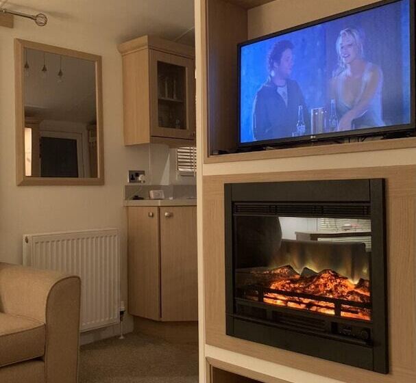 ホテル Charming 5 Beds Caravan In Beautiful Seton Sands