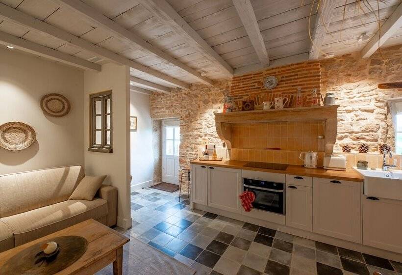 ホテル Chateau De Champrenard