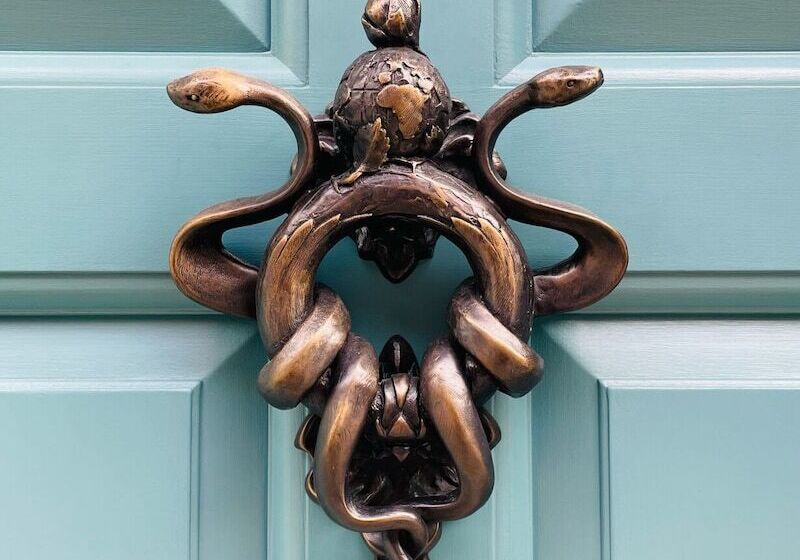 هتل Chateau Denmark London