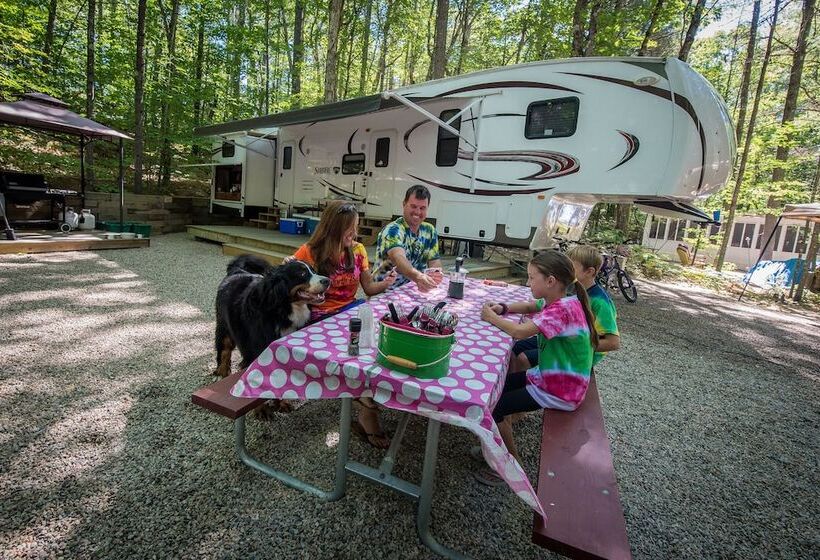 Отель Danforth Bay Camping And Rv Resort